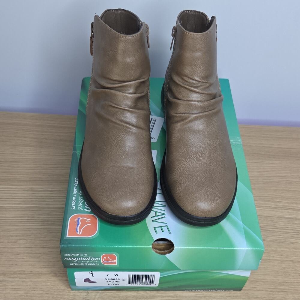 Easy Street Lyra Taupe Ankle Bootie Zip Comfort Round Toe Women's Size 7 W